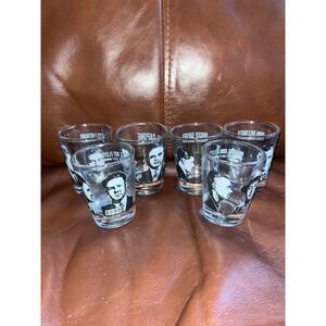 Set of 6 Shot Glasses Featuring Famous Mobsters and Criminals Al Capone